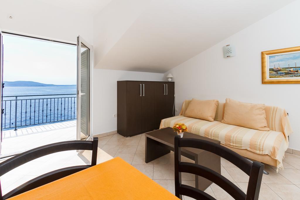 Apartments Vukelic Klenovica Δωμάτιο φωτογραφία