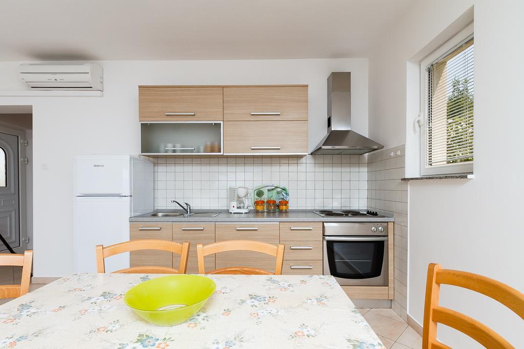 Apartments Vukelic Klenovica Δωμάτιο φωτογραφία