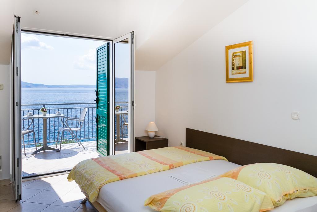 Apartments Vukelic Klenovica Δωμάτιο φωτογραφία