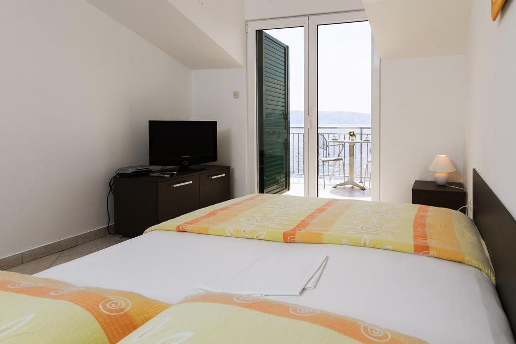 Apartments Vukelic Klenovica Δωμάτιο φωτογραφία