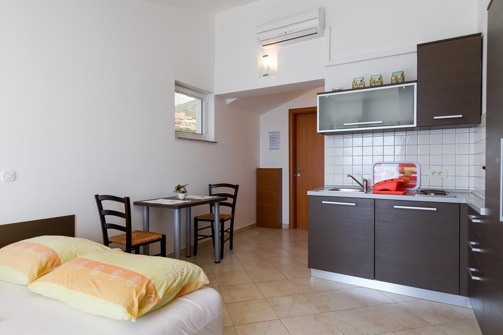 Apartments Vukelic Klenovica Δωμάτιο φωτογραφία