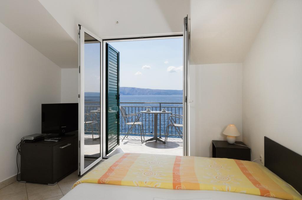 Apartments Vukelic Klenovica Δωμάτιο φωτογραφία